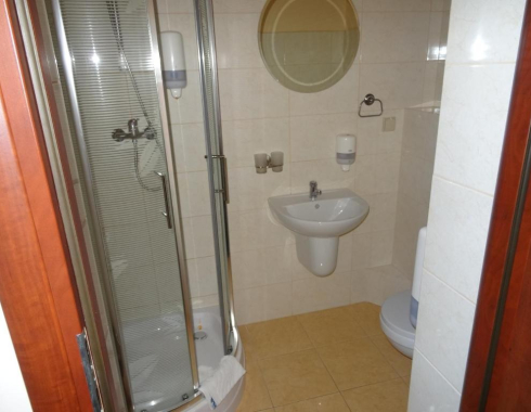 Pokój jednoosobowy standard Łazienka